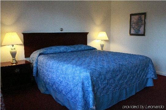 Berkshire Inn Pittsfield Δωμάτιο φωτογραφία