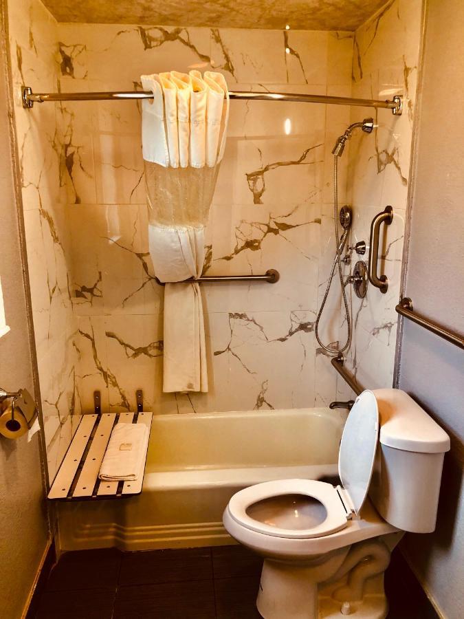 Berkshire Inn Pittsfield Εξωτερικό φωτογραφία