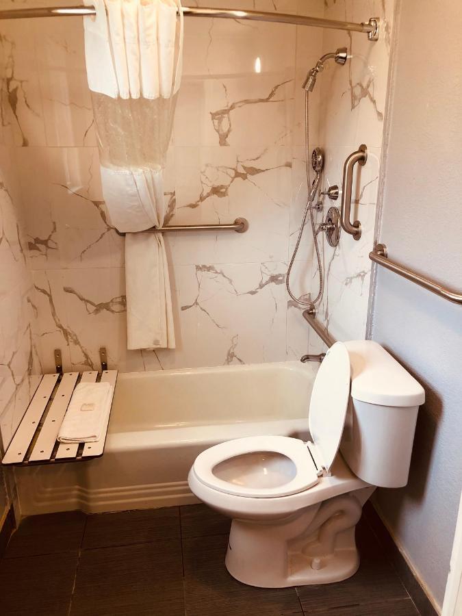 Berkshire Inn Pittsfield Εξωτερικό φωτογραφία